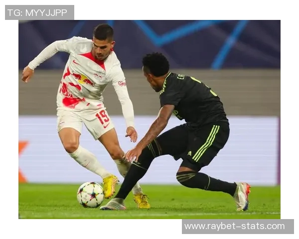 中超赛场惊现冷门皇马与莱比锡激战成平局神扑瞬间引发全场狂欢