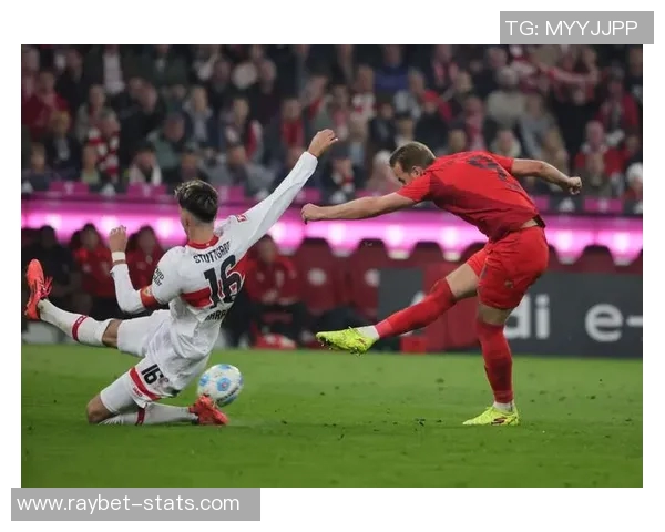 德甲精彩对决拜仁4-0战胜里昂点球大战点燃全场激情与战术分析