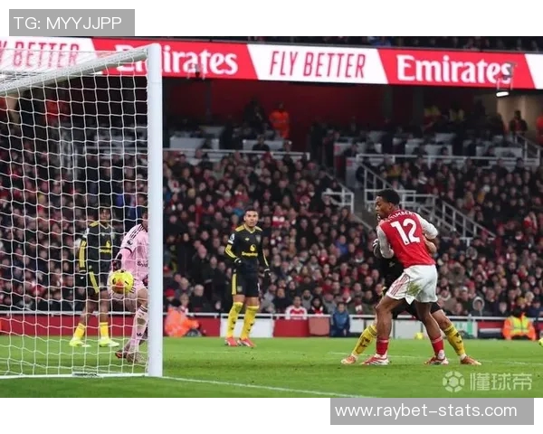 德甲精彩对决里昂大胜曼联乌龙球成比赛转折点