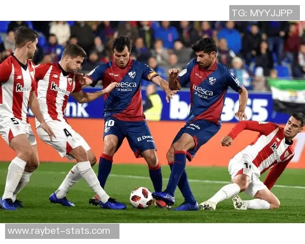 西甲精彩对决里昂大胜巴黎圣日耳曼点球大战引发全场热潮